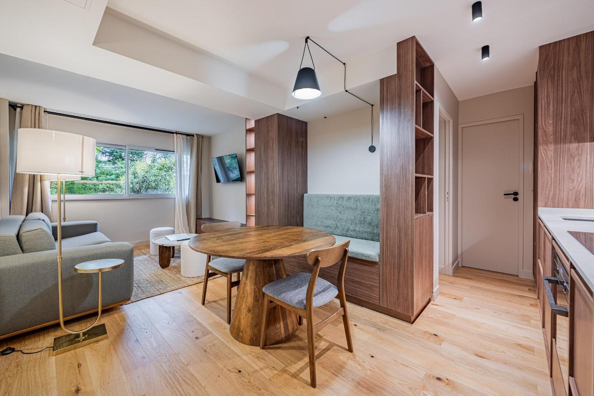 Lovelyappartment-oldmontmartre Parijs